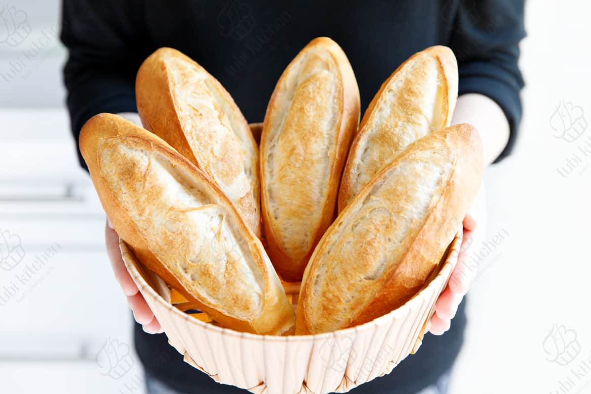 cách làm bánh mì rỗng ruột